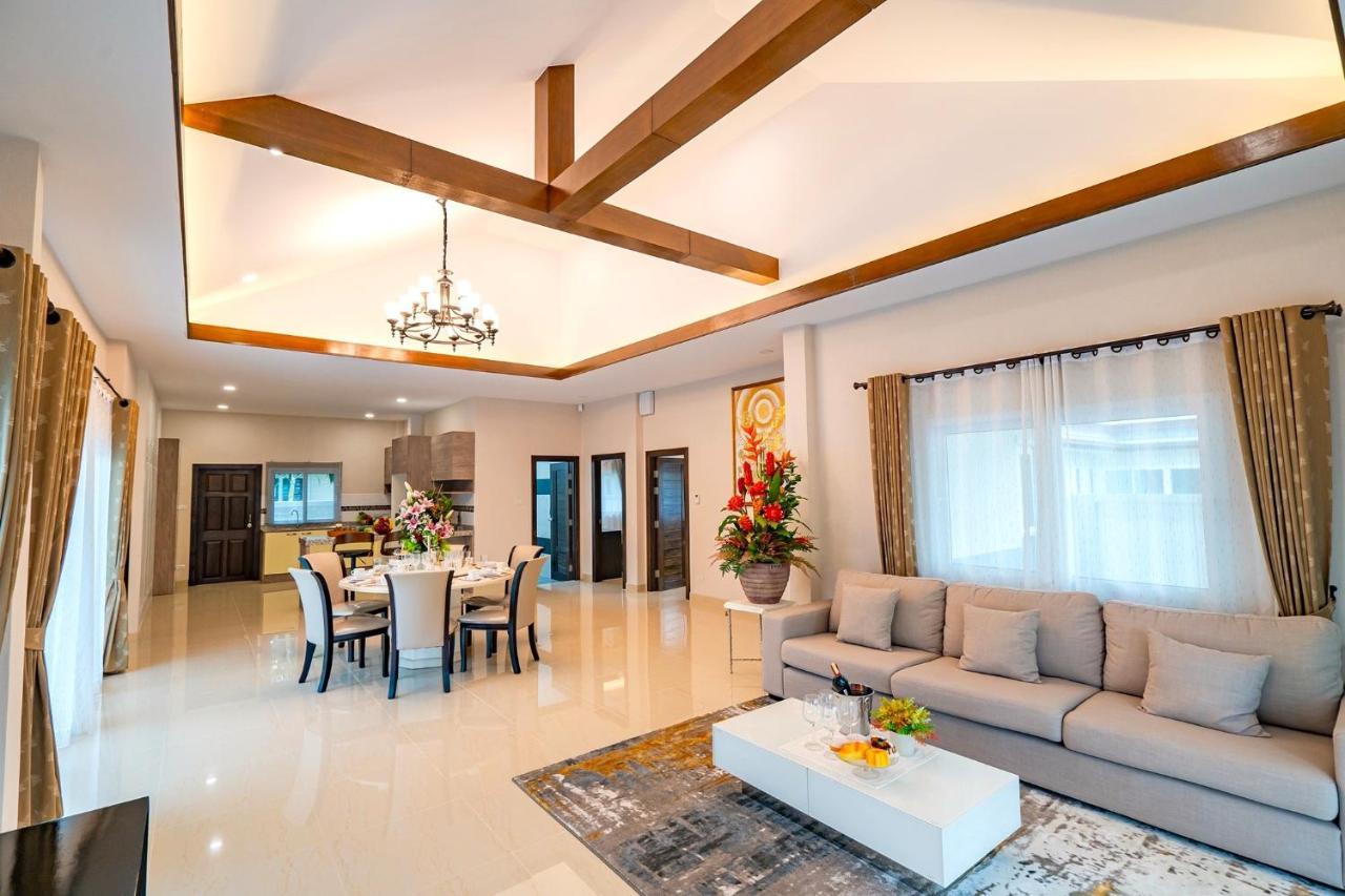 Silverlake Oasis : Pool Villa Na Chom Thian Εξωτερικό φωτογραφία
